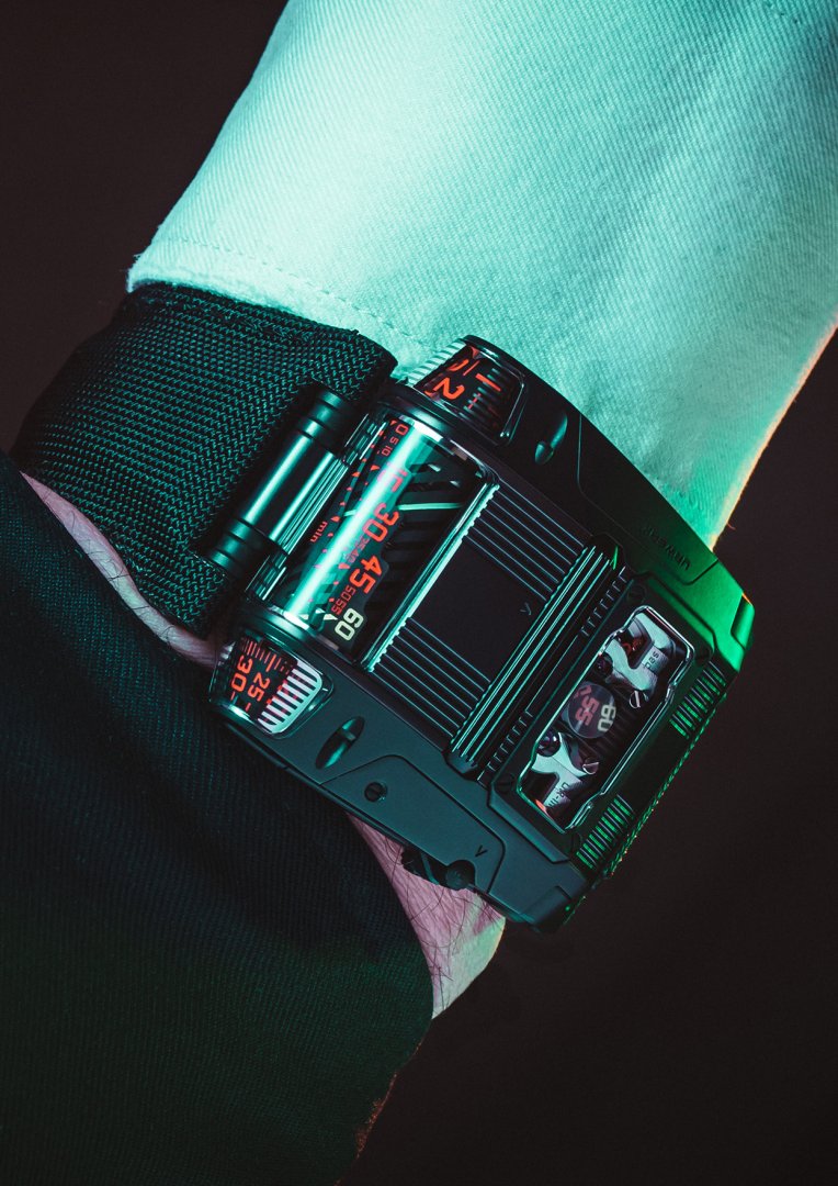 URWERK UR-111C Black