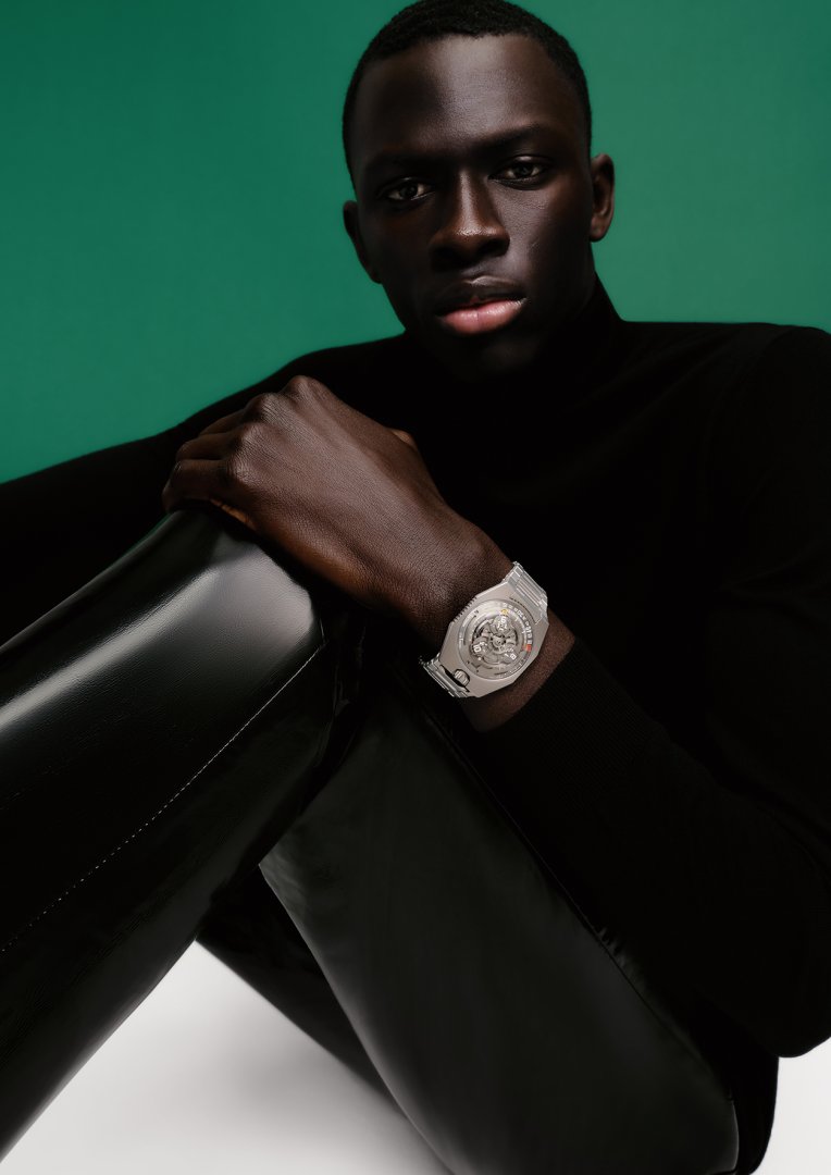 URWERK UR-100V Magic T