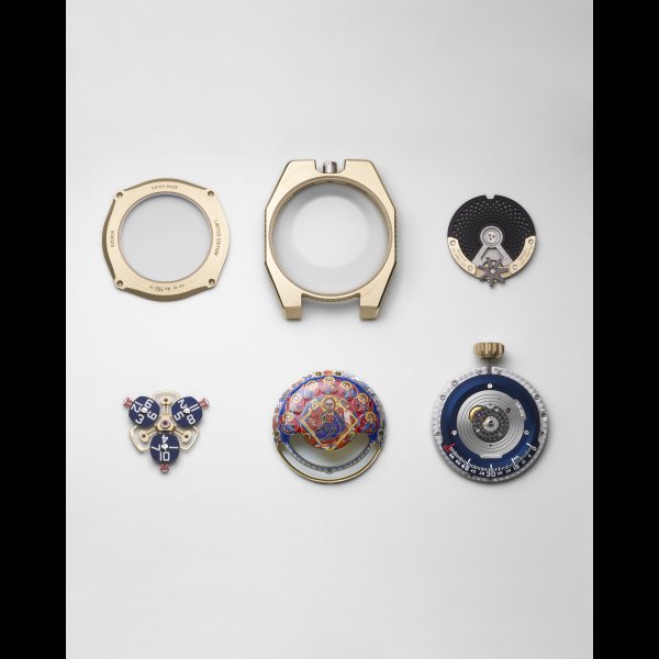 URWERK UR-100V Time and Culture 3