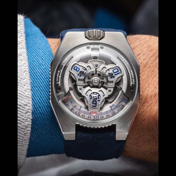 Swiss timepieces Satellite watch UR-100