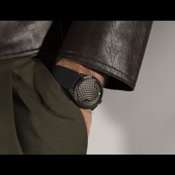 URWERK UR-101 Satellite Watch